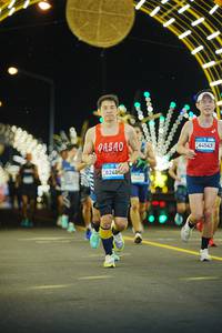 BIB: 00000, 7577, 8246
                            <button type="button" onclick="openModal(22813543)" class="btn btn-primary btn-sm float-right btn-popup" data-toggle="modal" data-target=".modal-high-quality">
                        <i class="fas fa-shopping-cart"></i> Add to Cart
                    </button>
                                            <button type="button" onclick="isThisMe(22813543, true)" class="btn btn-success btn-sm float-right btn-popup btn-isme hidden" data-toggle="tooltip" data-placement="bottom" title="นี่คือรูปของคุณใช่ไหม คลิกที่นี่เพื่อเอาเข้าอัลบั้ม">
                        <i class="fas fa-plus"></i> Add to album
                    </button>
                    <button type="button" onclick="isThisMe(22813543, false)" class="btn btn-warning btn-sm float-right btn-popup btn-isnotme hidden">
                        <i class="fas fa-ban"></i> Remove from album
                    </button>